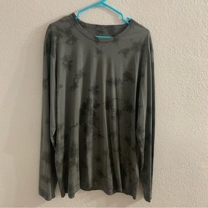 Men’s Lululemon XL long sleeve t shirt